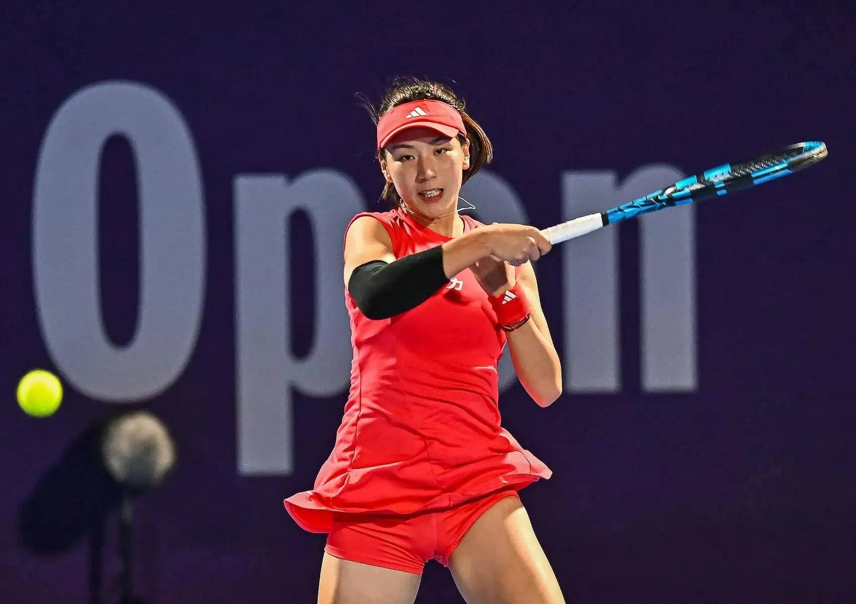 夺冠之路：女队士气高昂向前迈进