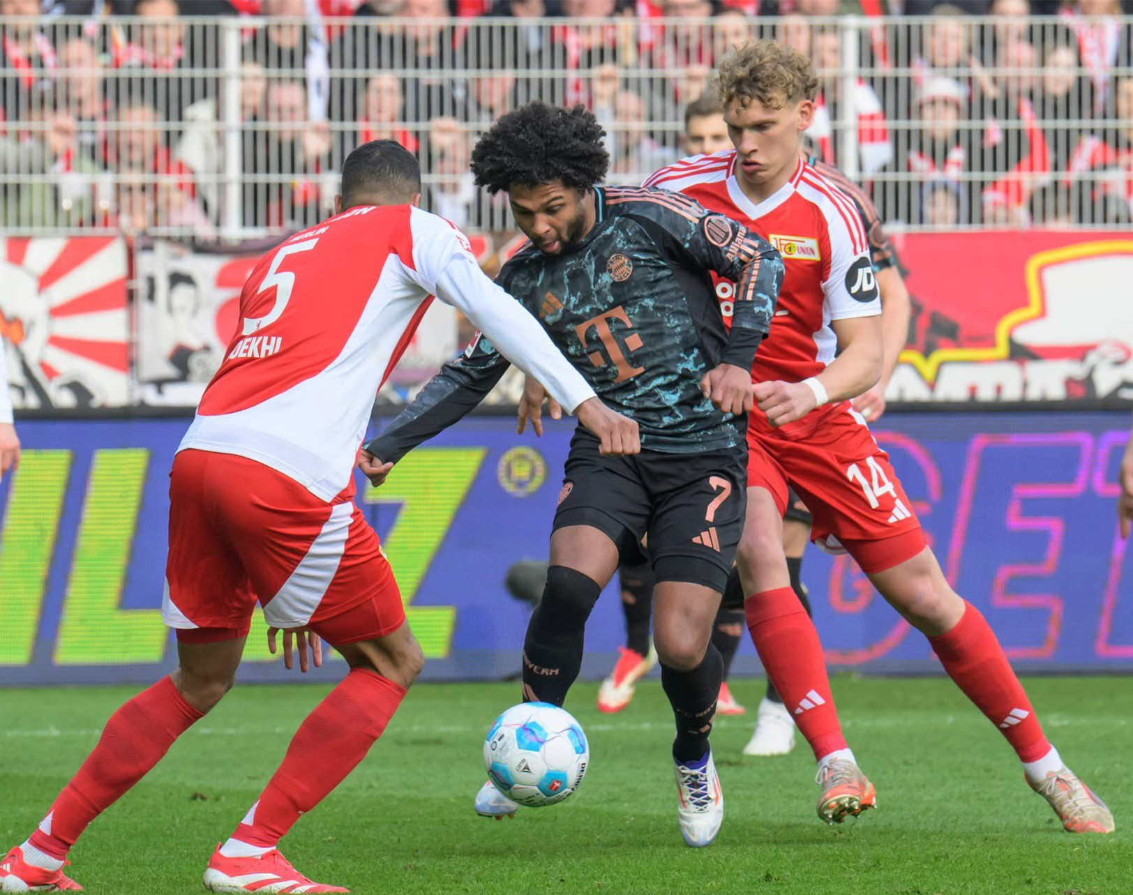 拜仁慢热不良，战绩频现低谷