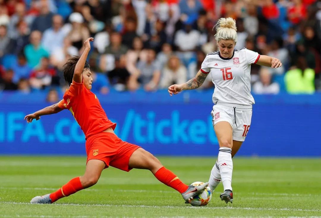 西班牙队战平瑞士，形势严峻需保持冷静