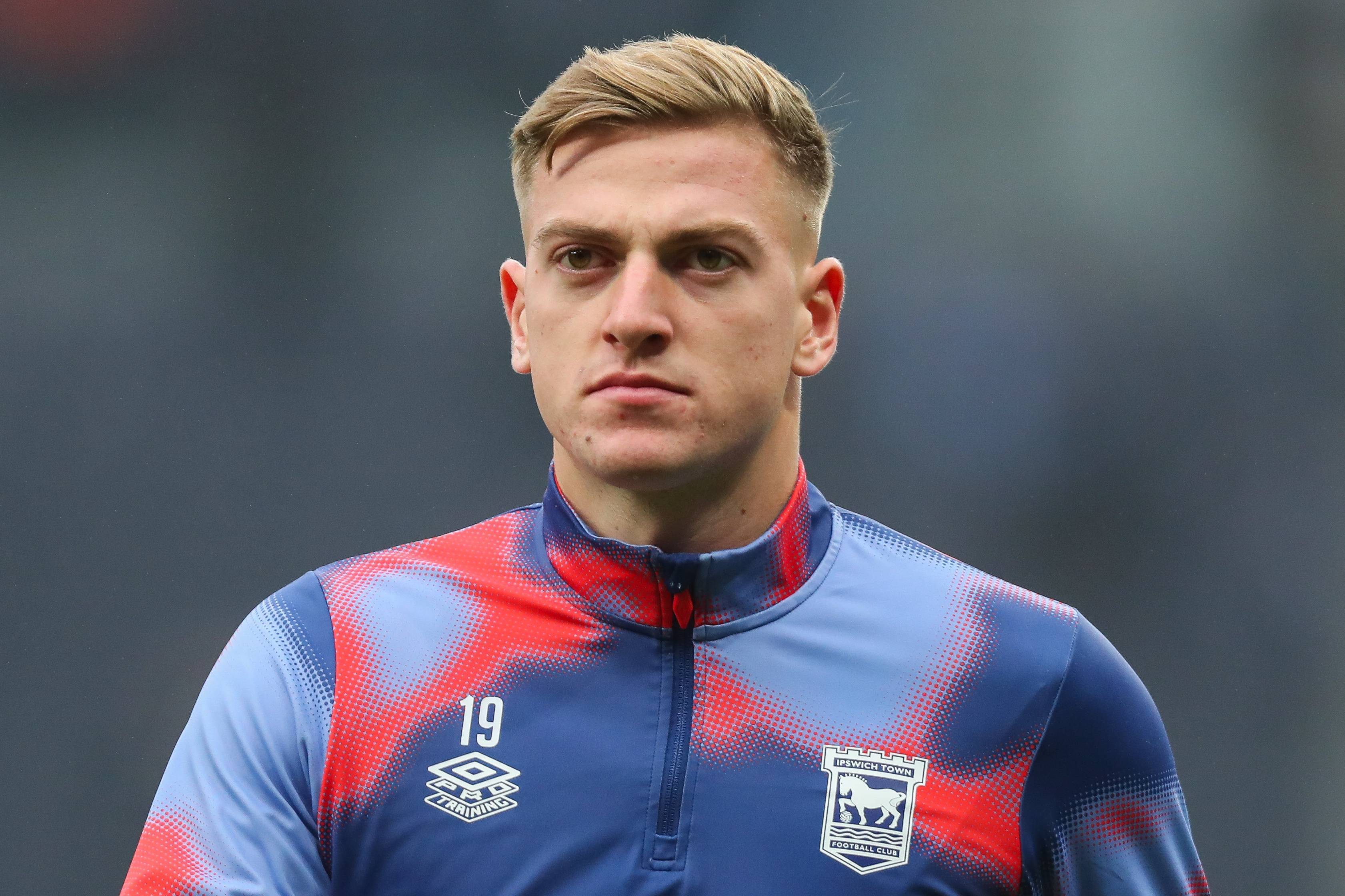 南美球星加盟英超球队，为球队注入活力