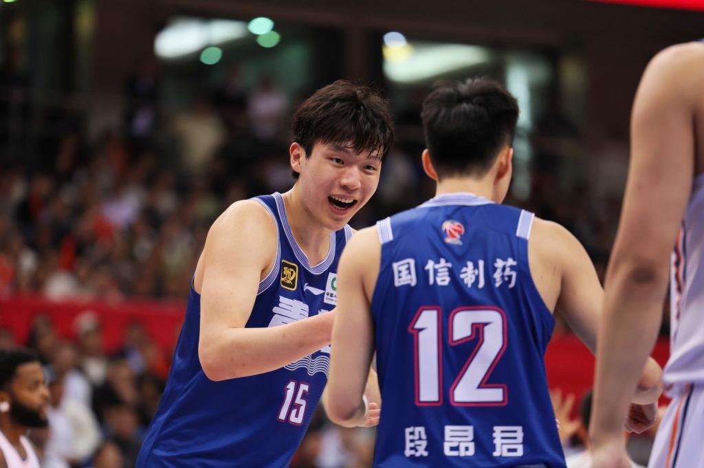 青岛男篮客场胜福建队,实现赛季双杀的简单介绍 青岛男篮客场胜福建队,实现赛季双杀的简单介绍