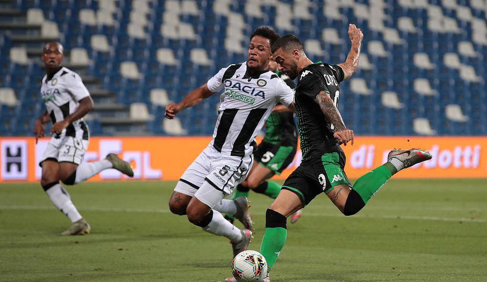 乌迪内斯凭借破门球壮志凌云的简单介绍