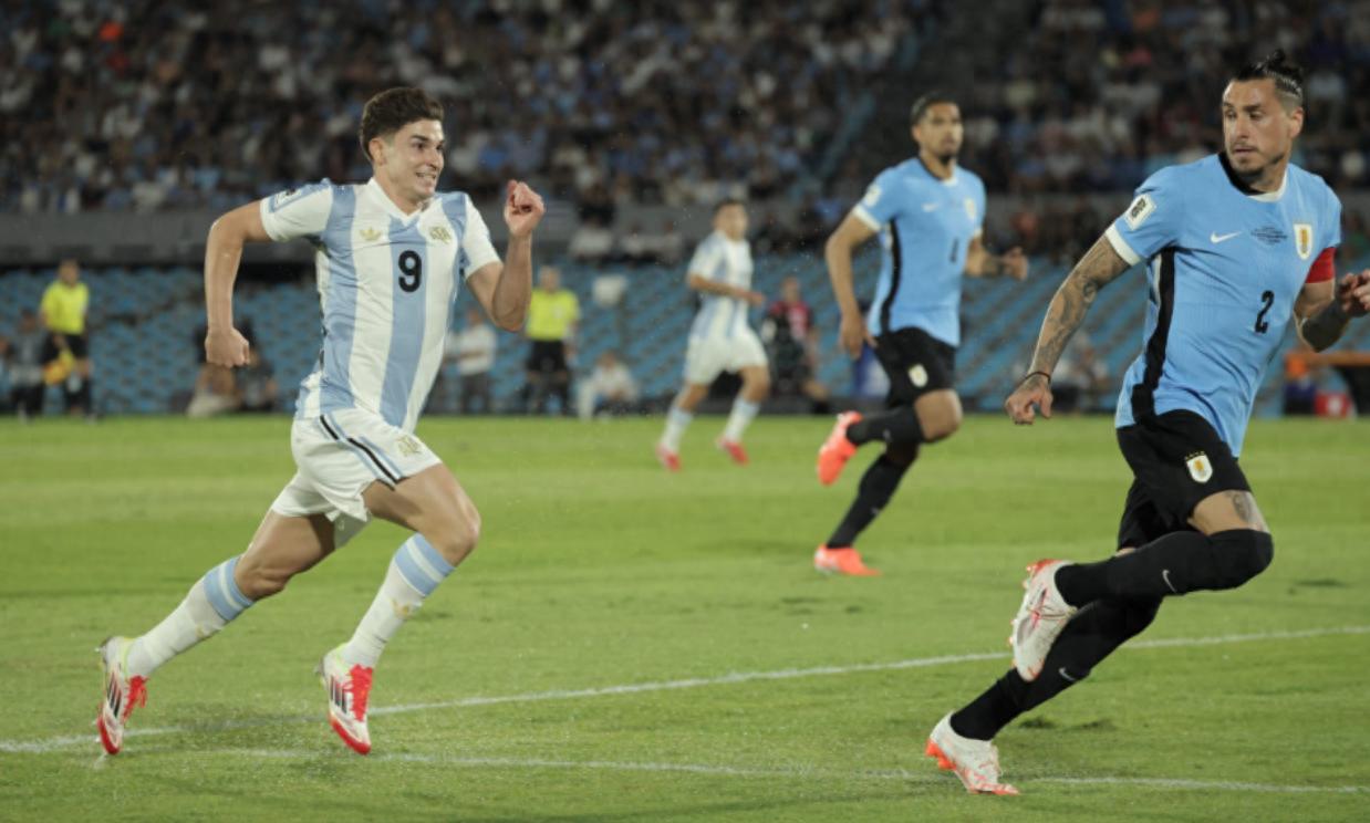 关于阿根廷球队联手逆转锦标赛头名的信息 关于阿根廷球队联手逆转锦标赛头名的信息