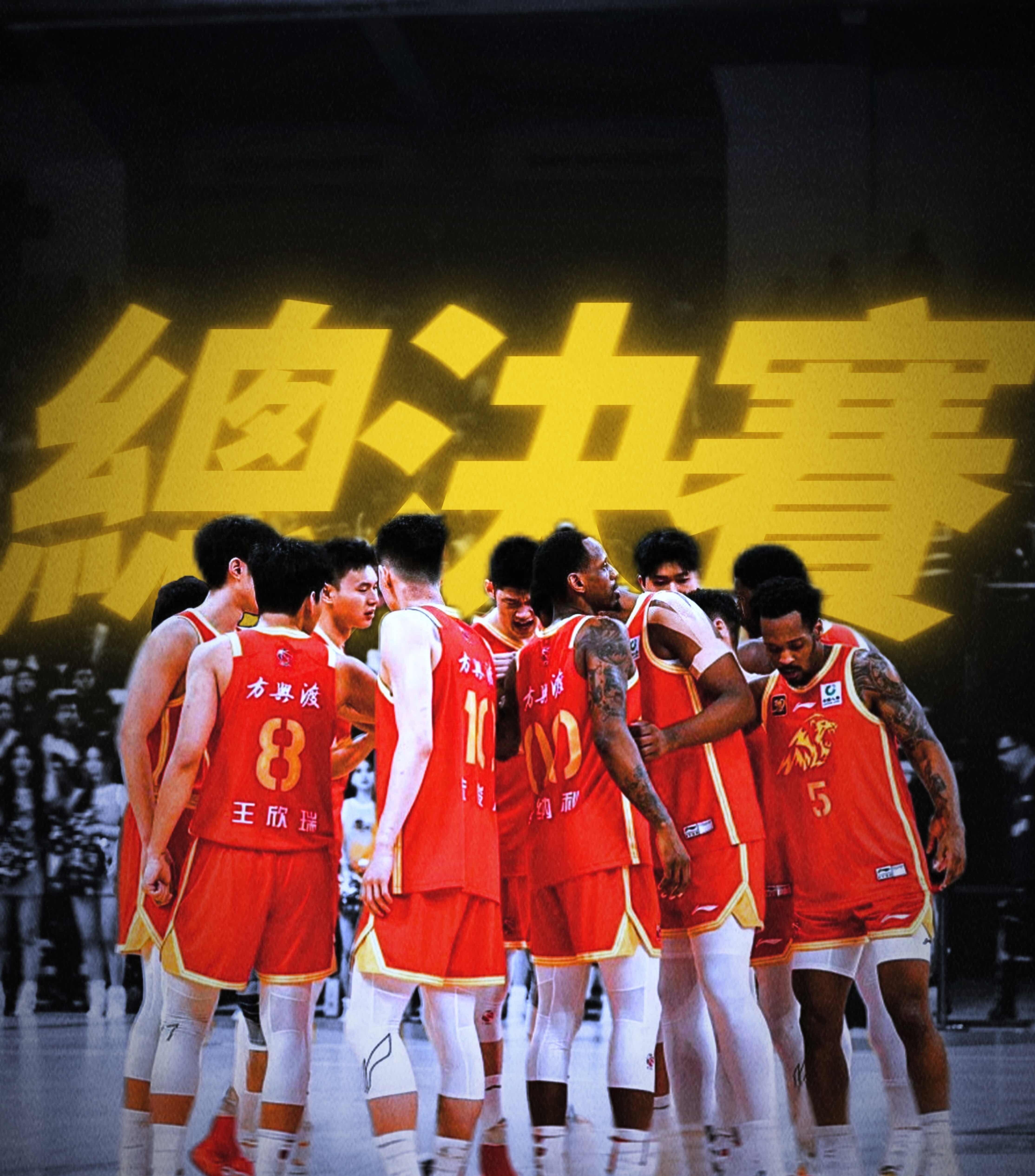 球场上风起云涌，顶级篮球比赛燃爆全场的简单介绍