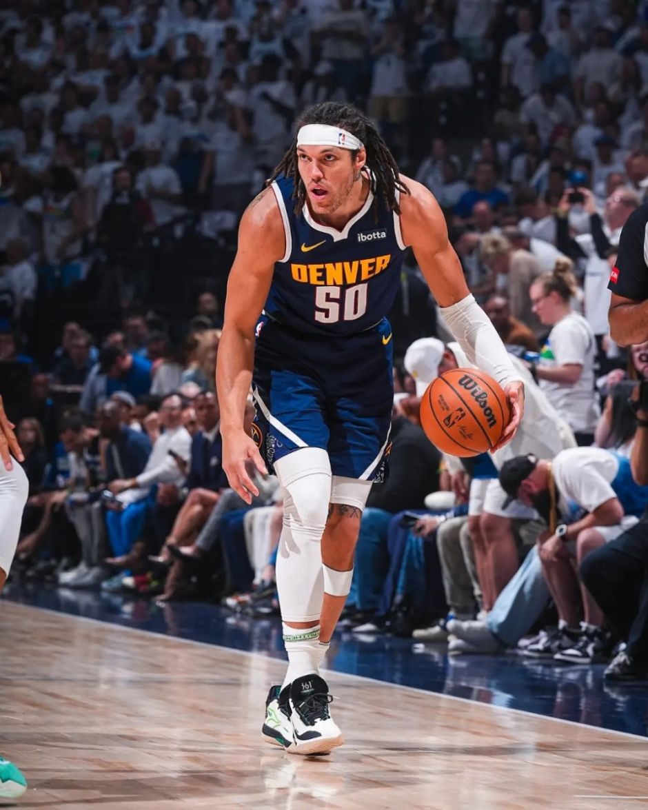 纽约队主场卫冕主帅战术严密布置