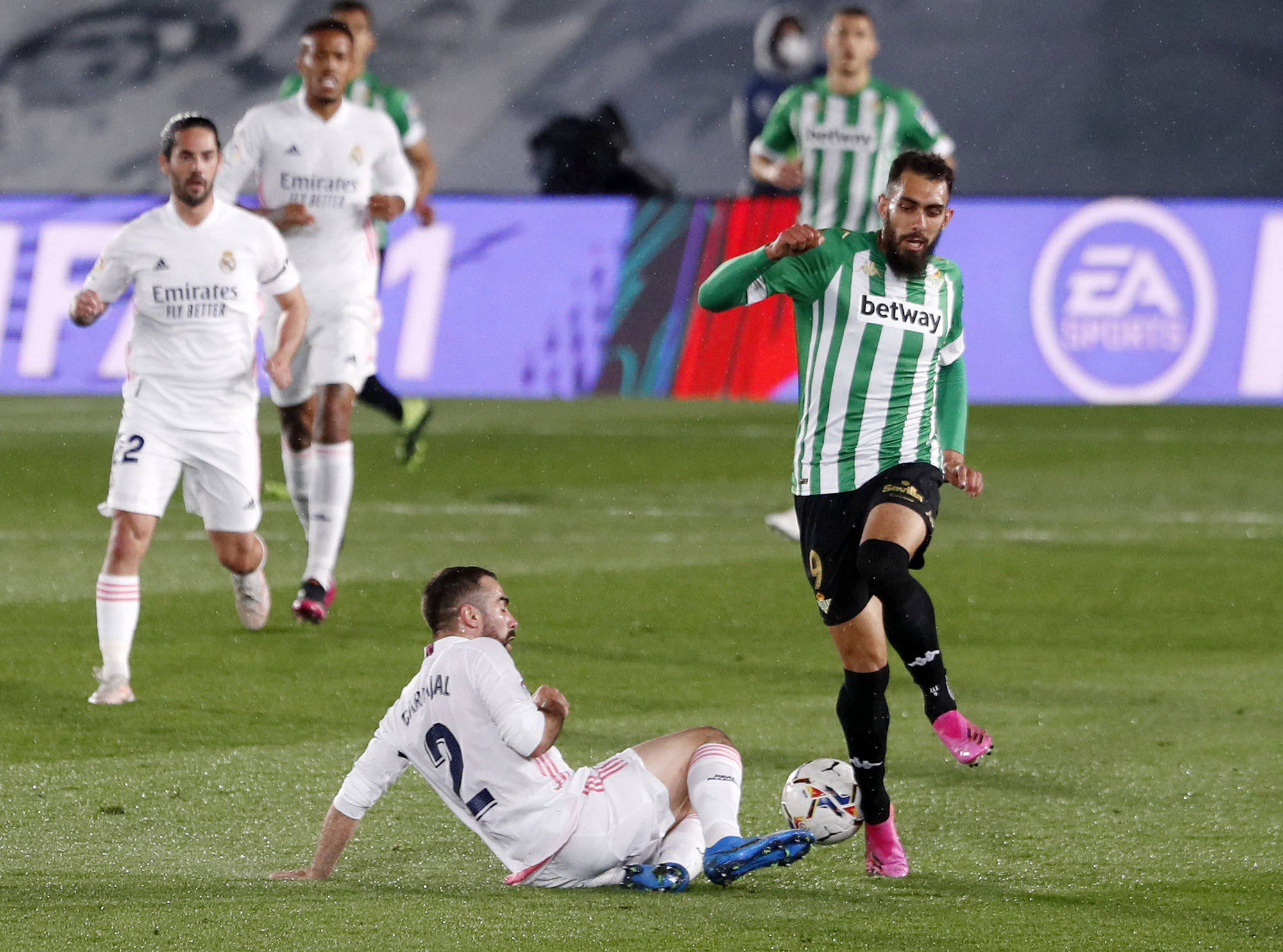 墨西哥横扫英格兰,库尔图瓦统治全场 墨西哥横扫英格兰,库尔图瓦统治全场